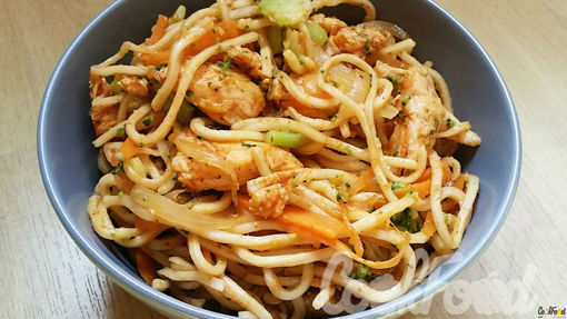 Picture of ch6b nouille saute aux poulet et legumes