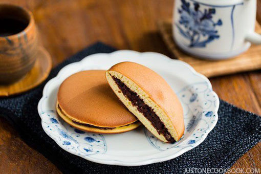 Picture of DORAYAKI PANCAKE FORRE AU HARICOT ROUGE
